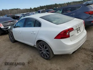 2015 Volvo S60 T6 Drive-E with VIN YV149MFK8F1345555, listed as a Copart auction lot 44394993 with 109,255 mi miles. Bid and sale history available at carsss.com. Image 2.