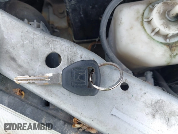 2002 Honda Accord SE с VIN 1HGCG56712A088663, выставлен на аукционе IAAI как лот 42520639 с пробегом 2 304 496 миль миль и . История ставок и продаж доступна на DreamBid. Изображение 11.