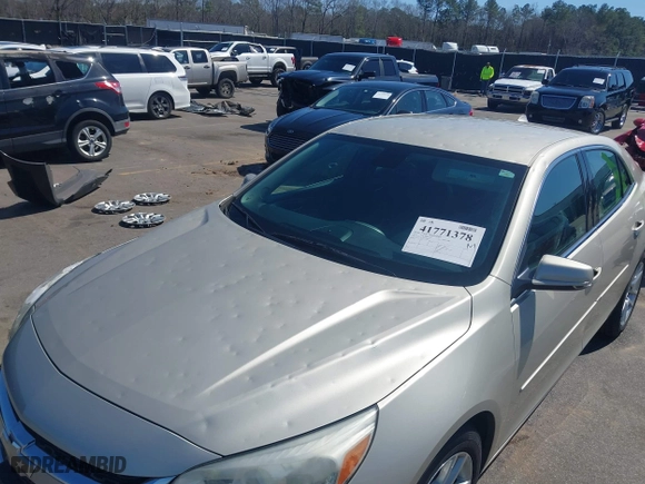2014 Chevrolet Malibu LT with VIN 1G11C5SLXEF189835, listed as a IAAI auction lot 41771378 with 132,997 mi miles. Bid and sale history available at carsss.com. Image 6.