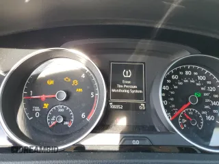 2015 Volkswagen Golf SE с VIN 3VW2A7AU1FM035830, выставлен на аукционе Copart как лот 41510755 с пробегом 100 352 миль миль и Списание • Salvage title. История ставок и продаж доступна на DreamBid. Изображение 9.