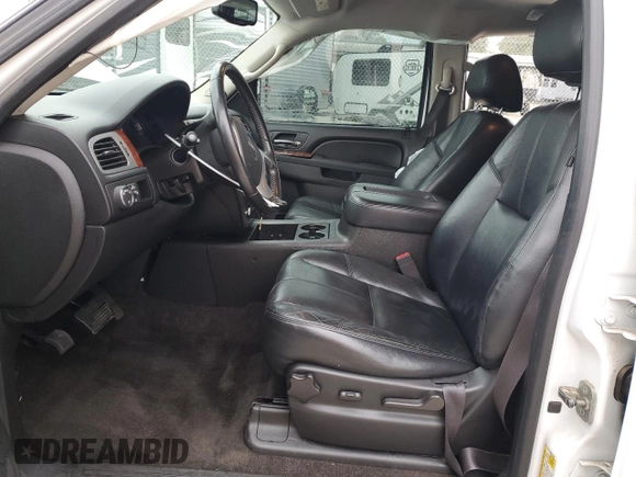 2014 GMC Yukon SLT with VIN 1GKS1CE05ER249398, listed as a Copart auction lot 47493915 with 139,824 mi miles and Salvage Title. Bid and sale history available at carsss.com. Image 7.