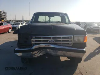1988 Ford F-250 with VIN 1FTHX26M5JKA25728, listed as a Copart auction lot 62624414 with 41,822 mi miles and Salvage Title. Bid and sale history available at carsss.com. Image 5.