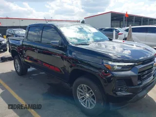 2024 Chevrolet Colorado 2WD LT with VIN 1GCPSCEK1R1210800, listed as a IAAI auction lot 41999697 with 6,124 mi miles. Bid and sale history available at carsss.com. Image 1.