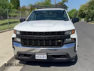 2020 Chevrolet Silverado 1500 Work Truck z VIN 3GCNWAEF9LG278399, wystawiony jako Copart lot #58300095 z przebiegiem 137 932 mil mil oraz Czysty tytuł • Clean title. Historia ofert i sprzedaży dostępna na DreamBid. Obrazek 11.
