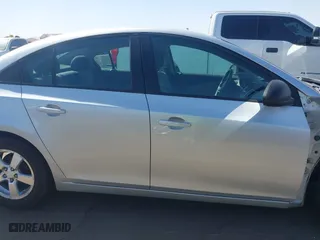 2014 Chevrolet Cruze LS with VIN 1G1PA5SH5E7174424, listed as a IAAI auction lot 41696133 with 126,802 mi miles. Bid and sale history available at carsss.com. Image 14.