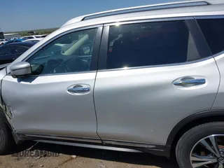 2018 Nissan Rogue SV with VIN 5N1AT2MT6JC844714, listed as a IAAI auction lot 41969677 with 121,187 mi miles and . Bid and sale history available at carsss.com. Image 14.