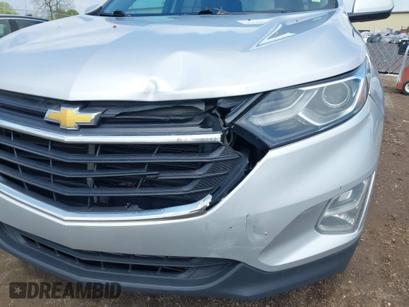 2018 Chevrolet Equinox LT with VIN 2GNAXSEV7J6278734, listed as a IAAI auction lot 42188943 with 321,936 mi miles. Bid and sale history available at carsss.com. Image 6.