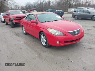 2005 Toyota Solara SE z VIN 4T1FA38P45U039955, wystawiony jako IAAI lot #41524471 z przebiegiem 186 852 mil mil oraz . Historia ofert i sprzedaży dostępna na DreamBid. Obrazek 1.