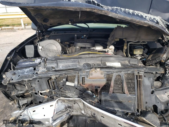 2000 Chevrolet C/K 3500 Crew Cab with VIN 1GCHK33J5YF400969, listed as a Copart auction lot 87955445 with NaN miles and Salvage Title. Bid and sale history available at carsss.com. Image 11.