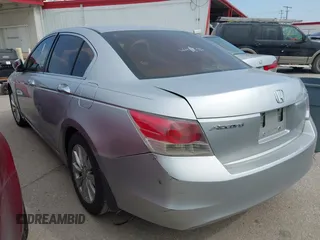2008 Honda Accord LX z VIN 1HGCP26318A033358, wystawiony jako IAAI lot #42332316 z przebiegiem 273 008 mil mil oraz . Historia ofert i sprzedaży dostępna na DreamBid. Obrazek 3.