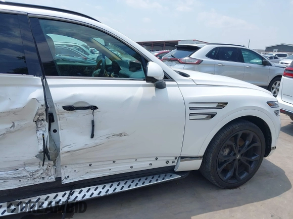 2024 Genesis GV80 z VIN KMUHCESC8RU166378, wystawiony jako IAAI lot #42260945 z przebiegiem 32 119 mil mil oraz . Historia ofert i sprzedaży dostępna na DreamBid. Obrazek 18.