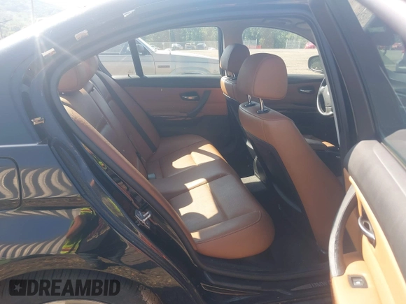2011 BMW 3 Series 328i xDrive with VIN WBAPK7C5XBF085225, listed as a IAAI auction lot 42534473 with 172,876 mi miles and . Bid and sale history available at DreamBid. Image 8.