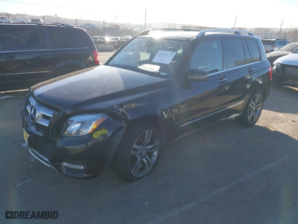 2014 Mercedes-Benz GLK-Class GLK 350 with VIN WDCGG8JB6EG335443, listed as a IAAI auction lot 41372173 with 123,194 mi miles. Bid and sale history available at carsss.com. Image 17.
