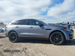 2020 Jaguar F-Pace 25t Prestige z VIN SADCK2FXXLA660346, wystawiony jako IAAI lot #41482264 z przebiegiem 36 160 mil mil oraz . Historia ofert i sprzedaży dostępna na DreamBid. Obrazek 13.