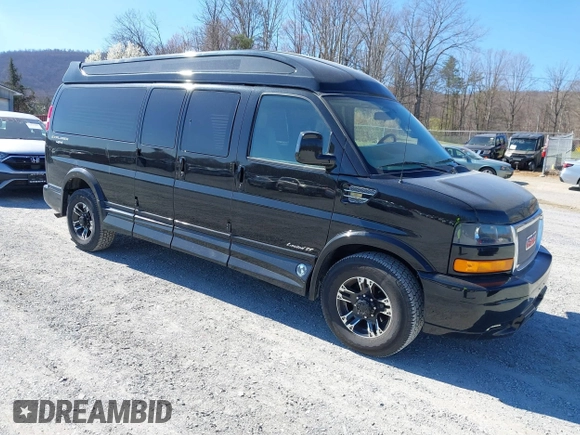 2018 GMC Savana Cargo Van with VIN 1GTW7BFG5J1160683, listed as a IAAI auction lot 41822345 with 81,359 mi miles. Bid and sale history available at carsss.com. Image 1.