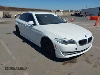 2011 BMW 5 Series 535i z VIN WBAFR7C50BC604694, wystawiony jako IAAI lot #42540555 z przebiegiem 87 821 mil mil oraz . Historia ofert i sprzedaży dostępna na DreamBid. Obrazek 1.