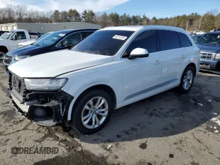 2018 Audi Q7 Premium Plus with VIN WA1LAAF72JD008450, listed as a Copart auction lot 45215335 with 0 mi miles and Salvage Title. Bid and sale history available at carsss.com. Image 1.