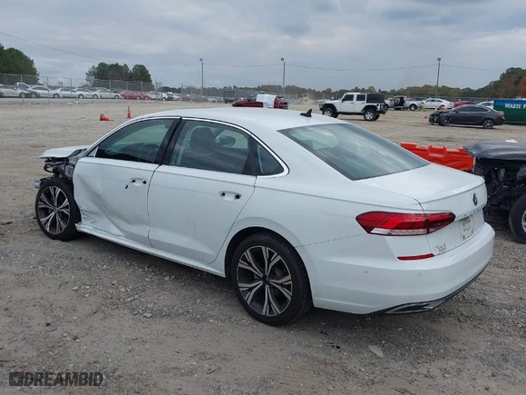 2020 Volkswagen Passat 2.0T SEL with VIN 1VWCA7A36LC004758, listed as a IAAI auction lot 40731847 with 112,972 mi miles. Bid and sale history available at carsss.com. Image 3.
