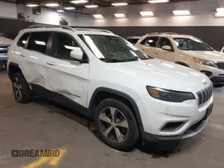 2019 Jeep Cherokee Limited z VIN 1C4PJMDXXKD294822, wystawiony jako IAAI lot #41995583 z przebiegiem 135 688 mil mil oraz . Historia ofert i sprzedaży dostępna na DreamBid. Obrazek 1.