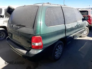 2005 Kia Sedona LX with VIN KNDUP132156641615, listed as a Copart auction lot 79973224 with 205,018 mi miles and Non Repairable. Bid and sale history available at carsss.com. Image 3.