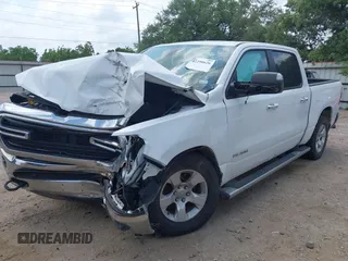 2020 Ram 1500 Big Horn с VIN 1C6SRFFT9LN321942, выставлен на аукционе IAAI как лот 42290626 с пробегом Не указан миль и . История ставок и продаж доступна на DreamBid. Изображение 16.