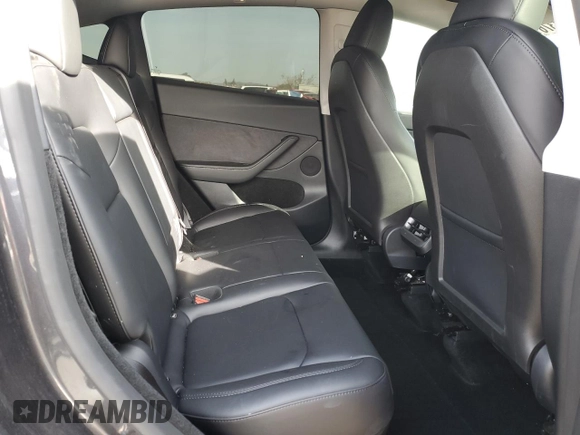 2024 Tesla Model Y with VIN 7SAYGDED5RF105278, listed as a Copart auction lot 44376125 with 12,693 mi miles and Salvage Title. Bid and sale history available at DreamBid. Image 10.