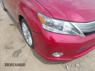 2010 Lexus HS 250h z VIN JTHBB1BA3A2013893, wystawiony jako IAAI lot #42458745 z przebiegiem 145 562 mil mil oraz . Historia ofert i sprzedaży dostępna na DreamBid. Obrazek 17.