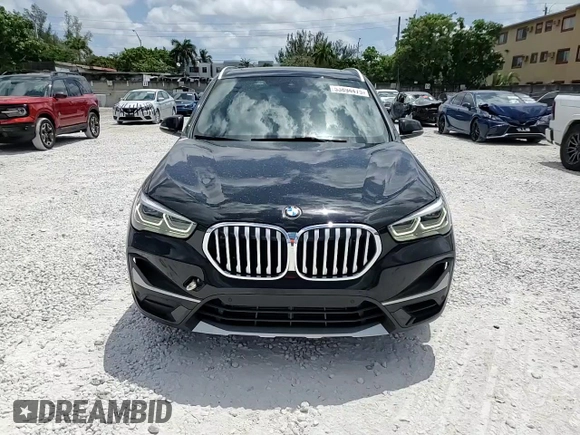 2021 BMW X1 xDrive28i z VIN WBXJG9C08M5T59270, wystawiony jako Copart lot #53894475 z przebiegiem 36 824 mil mil oraz Nie do naprawy • Non repairable. Historia ofert i sprzedaży dostępna na DreamBid. Obrazek 15.