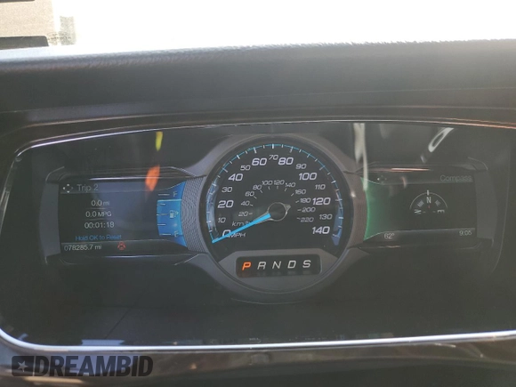 2019 Ford Taurus Limited z VIN 1FAHP2F86KG107531, wystawiony jako Copart lot #53488475 z przebiegiem 78 285 mil mil oraz Szkoda całkowita • Salvage title. Historia ofert i sprzedaży dostępna na DreamBid. Obrazek 9.
