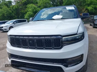2024 Jeep Grand Wagoneer Series II с VIN 1C4SJSFP4RS127115, выставлен на аукционе IAAI как лот 42097396 с пробегом 45 680 миль миль и . История ставок и продаж доступна на DreamBid. Изображение 12.