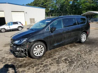 2019 Chrysler Pacifica Touring L with VIN 2C4RC1BG8KR537514, listed as a Copart auction lot 57788625 with 129,346 mi miles and Salvage title. Bid and sale history available at DreamBid. Image 1.