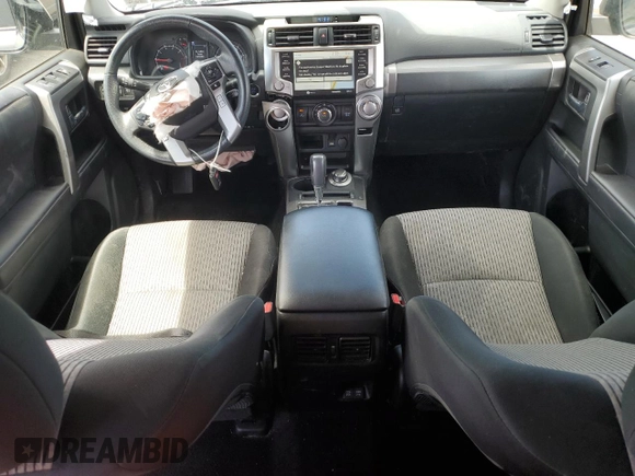 2021 Toyota 4Runner SR5 with VIN JTEMU5JR0M5962609, listed as a Copart auction lot 55848695 with 61,595 mi miles and Salvage title. Bid and sale history available at DreamBid. Image 8.
