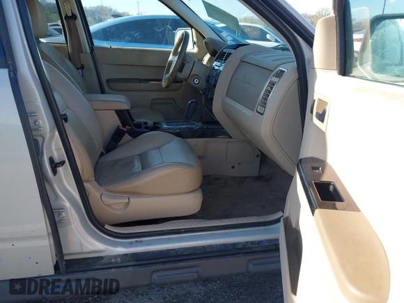 2008 Ford Escape Limited with VIN 1FMCU94188KA67157, listed as a IAAI auction lot 41890007 with 159,427 mi miles. Bid and sale history available at carsss.com. Image 5.