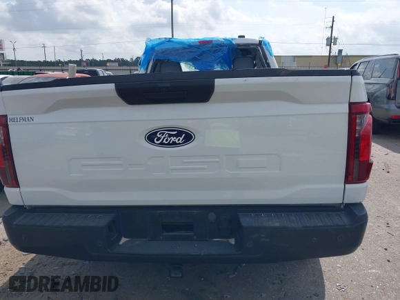 2024 Ford F-150 XL z VIN 1FTMF1KP0RKD49211, wystawiony jako IAAI lot #42163697 z przebiegiem Nie podano mil oraz . Historia ofert i sprzedaży dostępna na DreamBid. Obrazek 15.