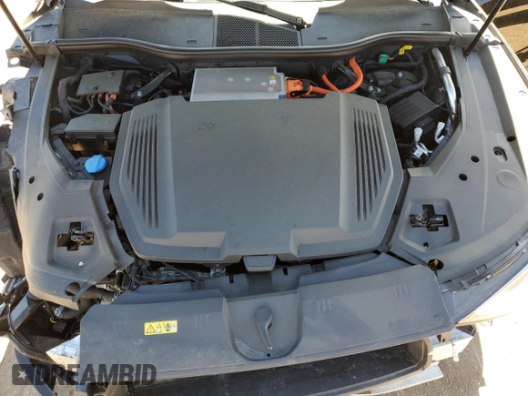 2019 Audi e-tron Premium Plus with VIN WA1LABGE6KB014901, listed as a Copart auction lot 50910225 with 46,322 mi miles and Salvage title. Bid and sale history available at DreamBid. Image 13.