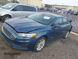2019 Ford Fusion SE with VIN 3FA6P0LU1KR108172, listed as a IAAI auction lot 42080848 with 201,360 mi miles and . Bid and sale history available at DreamBid. Image 18.