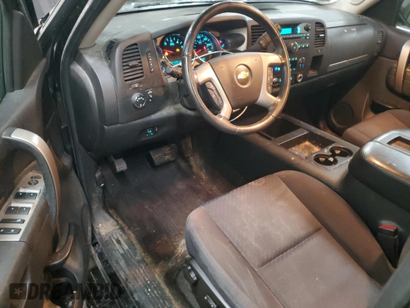 2011 Chevrolet Silverado 1500 with VIN 1GCRKSE28BZ306093, listed as a Copart auction lot 44718745 with 208,915 mi miles and Clean Title. Bid and sale history available at DreamBid. Image 8.
