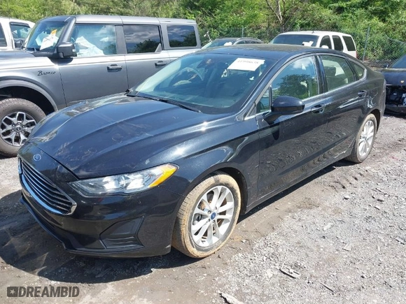 2019 Ford Fusion SE with VIN 3FA6P0HD8KR159354, listed as a IAAI auction lot 41998638 with 72,631 mi miles. Bid and sale history available at carsss.com. Image 2.