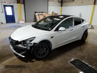 2023 Tesla Model 3 z VIN 5YJ3E1EA4PF475734, wystawiony jako Copart lot #46301445 z przebiegiem 20 643 mil mil oraz Szkoda całkowita • Salvage title. Historia ofert i sprzedaży dostępna na DreamBid. Obrazek 1.