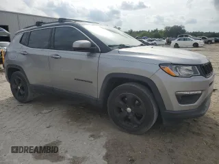 2018 Jeep Compass Latitude with VIN 3C4NJCBB8JT181968, listed as a Copart auction lot 51128195 with 94,471 mi miles and Salvage Title. Bid and sale history available at carsss.com. Image 4.