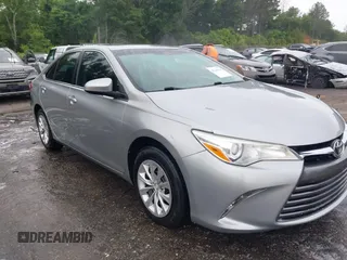 2017 Toyota Camry XLE z VIN 4T1BF1FK6HU630935, wystawiony jako IAAI lot #42148149 z przebiegiem 172 671 mil mil oraz . Historia ofert i sprzedaży dostępna na DreamBid. Obrazek 1.