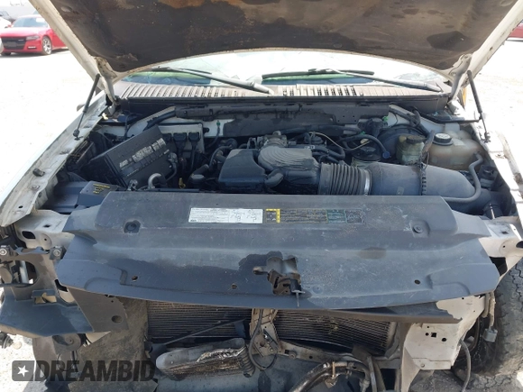 2004 Ford Expedition Eddie Bauer with VIN 1FMPU17L34LB68921, listed as a IAAI auction lot 42335989 with 154,879 mi miles and . Bid and sale history available at DreamBid. Image 10.