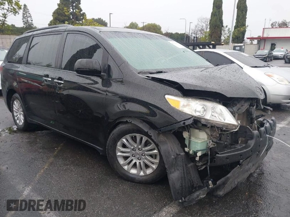 2011 Toyota Sienna XLE AAS with VIN 5TDYK3DC9BS068364, listed as a IAAI auction lot 41733881 with 157,972 mi miles. Bid and sale history available at carsss.com. Image 1.