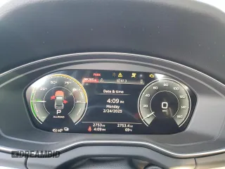 2024 Audi Q5 S line Premium Plus z VIN WA1E2AFYXR2149594, wystawiony jako Copart lot #46611695 z przebiegiem 2 753 mil mil oraz Szkoda całkowita • Salvage title. Historia ofert i sprzedaży dostępna na DreamBid. Obrazek 9.