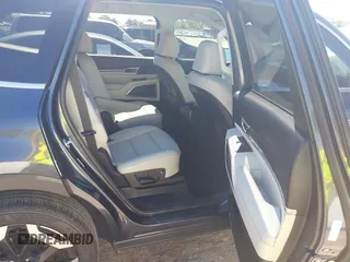 2024 Kia Telluride S with VIN 5XYP64GC4RG413972, listed as a IAAI auction lot 41815853 with 10,500 mi miles and . Bid and sale history available at carsss.com. Image 8.