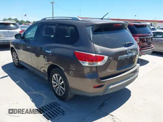 2015 Nissan Pathfinder SV with VIN 5N1AR2MN9FC673089, listed as a IAAI auction lot 42252431 with Not provided miles and . Bid and sale history available at DreamBid. Image 3.