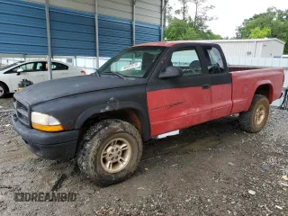 1999 Dodge Dakota SLT z VIN 1B7GG22Y8XS296134, wystawiony jako Copart lot #56852575 z przebiegiem 238 278 mil mil oraz Szkoda całkowita • Salvage title. Historia ofert i sprzedaży dostępna na DreamBid. Obrazek 1.