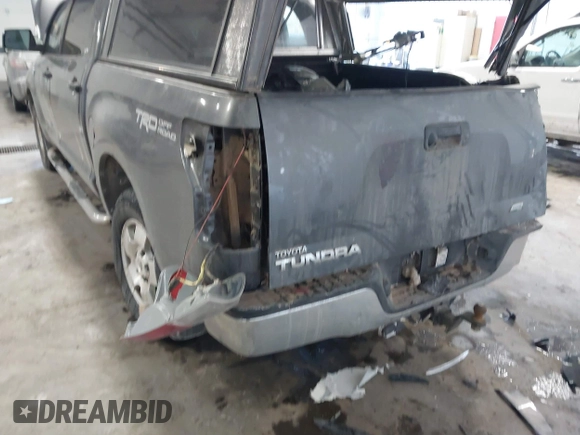 2013 Toyota Tundra 4WD Truck with VIN 5TFDW5F16DX305917, listed as a IAAI auction lot 41640555 with 255,812 mi miles. Bid and sale history available at carsss.com. Image 6.