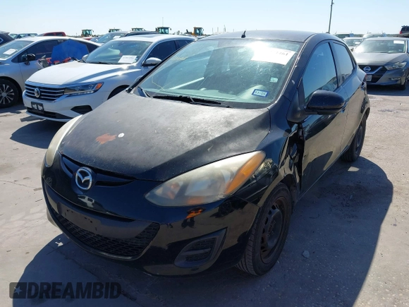 2012 Mazda 2 Sport with VIN JM1DE1KZ0C0146875, listed as a IAAI auction lot 41974461 with 211,414 mi miles. Bid and sale history available at carsss.com. Image 2.