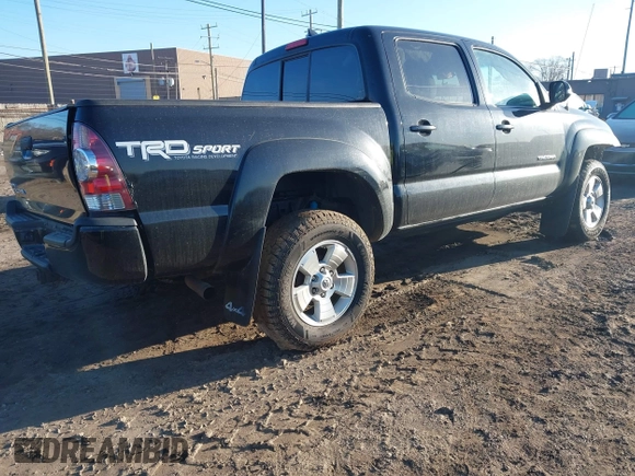 2015 Toyota Tacoma with VIN 3TMLU4EN4FM190968, listed as a IAAI auction lot 41749985 with 152,668 mi miles and . Bid and sale history available at DreamBid. Image 4.